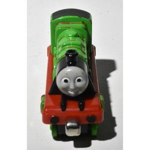 HENRY Magnetic Thomas Friends Take n Play Along Die Cast Metal TRAIN 2002 #3 VTG